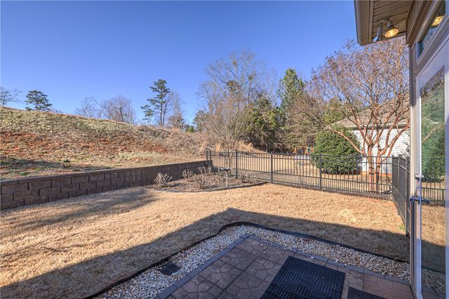 129 Shadowood Court, Seneca, SC 29678