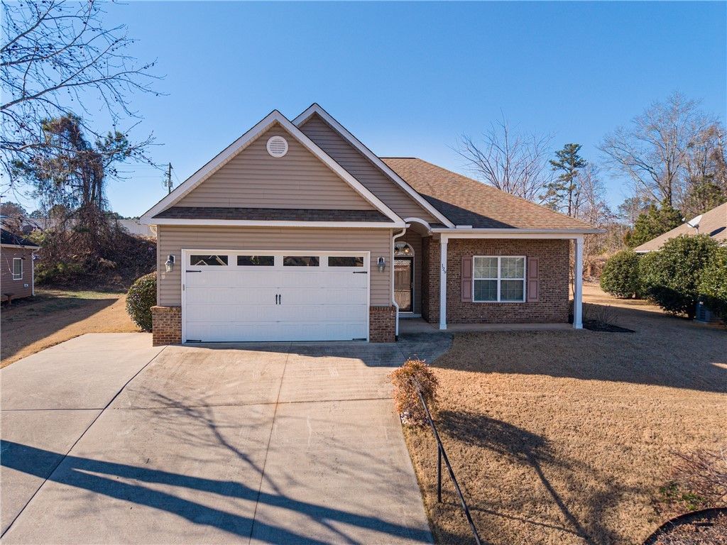 129 Shadowood Court, Seneca, SC 29678