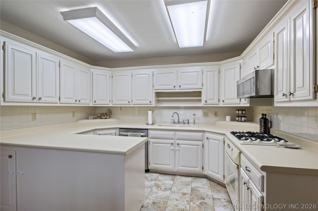 317 County Road 3022 Road, Bartlesville, OK 74003