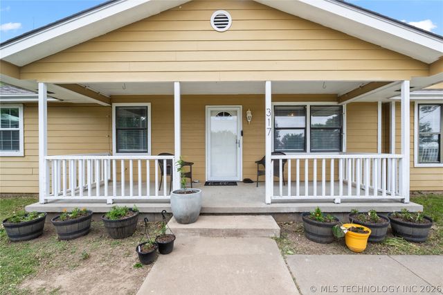 317 County Road 3022 Road, Bartlesville, OK 74003