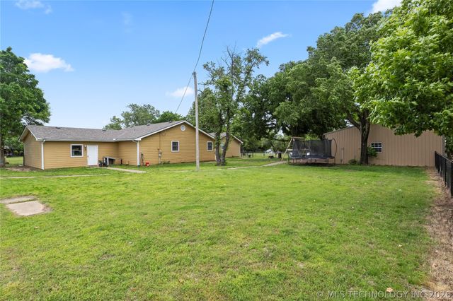 317 County Road 3022 Road, Bartlesville, OK 74003