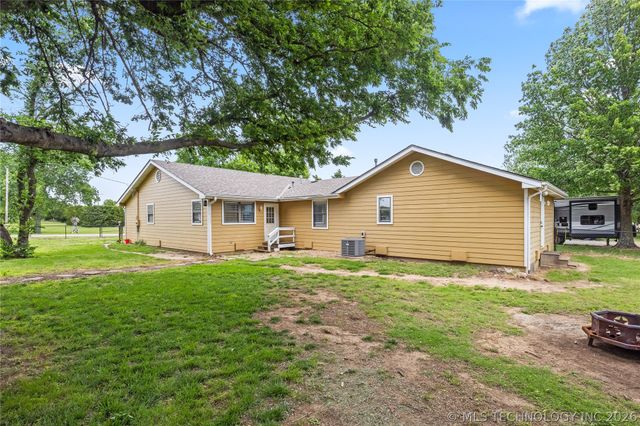 317 County Road 3022 Road, Bartlesville, OK 74003
