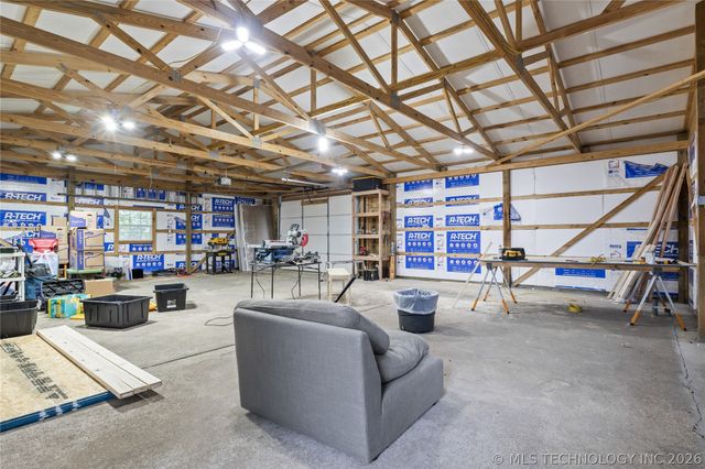 317 County Road 3022 Road, Bartlesville, OK 74003