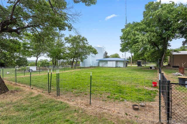 317 County Road 3022 Road, Bartlesville, OK 74003