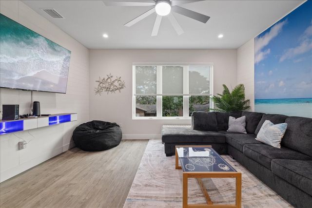 623 PETIT WAY, Largo, FL 33770