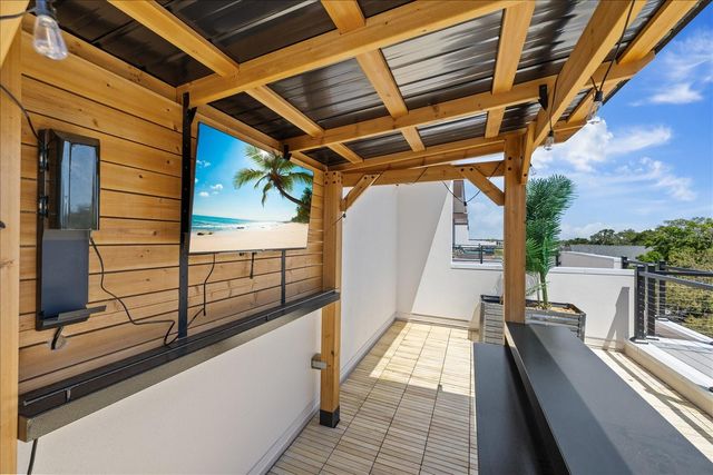 623 PETIT WAY, Largo, FL 33770