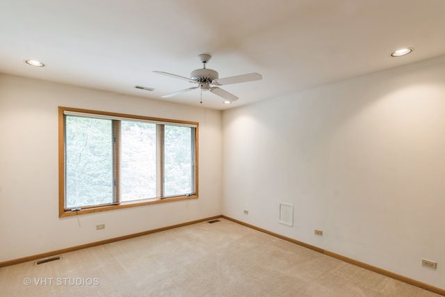 36W275 Oak Hill Drive, Dundee, IL 60118