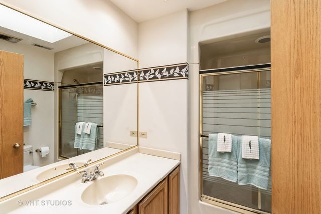 36W275 Oak Hill Drive, Dundee, IL 60118