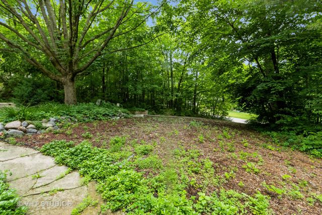 36W275 Oak Hill Drive, Dundee, IL 60118