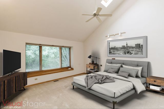 36W275 Oak Hill Drive, Dundee, IL 60118