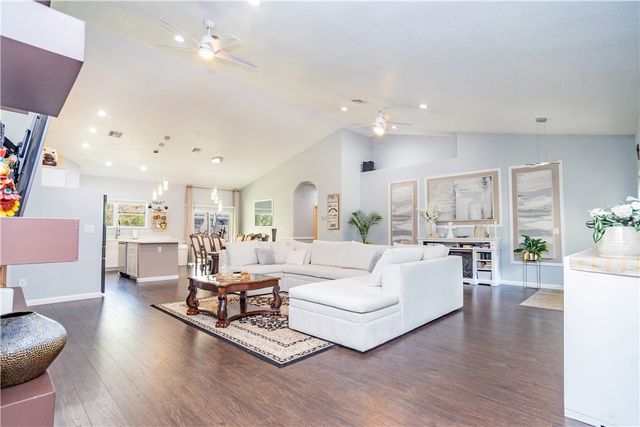 922 Clearmont Street, Sebastian, FL 32958