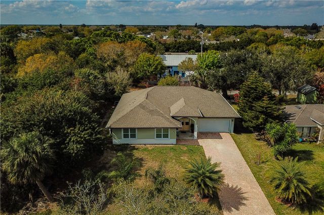 922 Clearmont Street, Sebastian, FL 32958