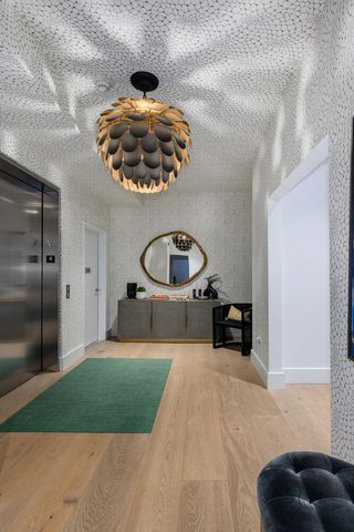 351 W Huron Street 4, Chicago, IL 60654