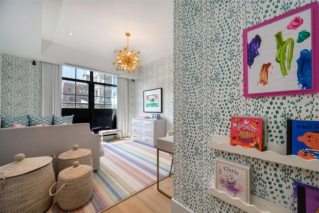 351 W Huron Street 4, Chicago, IL 60654