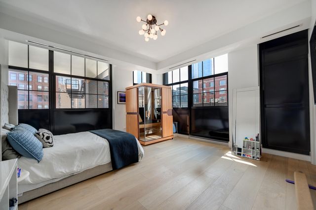 351 W Huron Street 4, Chicago, IL 60654