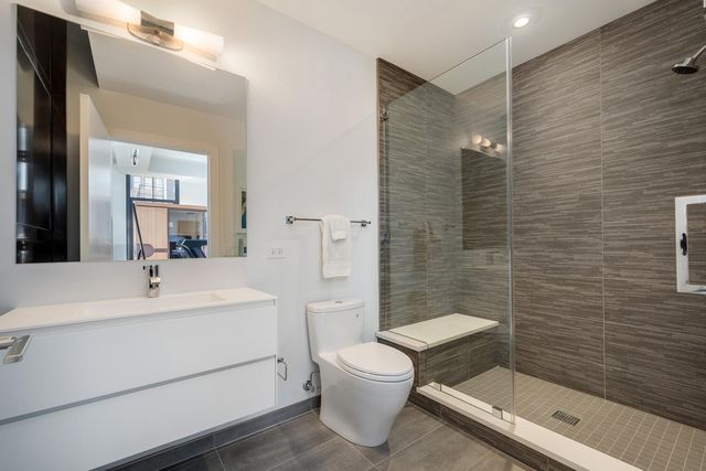 351 W Huron Street 4, Chicago, IL 60654