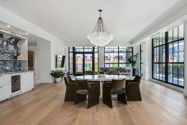 351 W Huron Street 4, Chicago, IL 60654