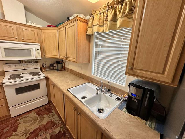 10324 E 30 Pl, Yuma, AZ 85365