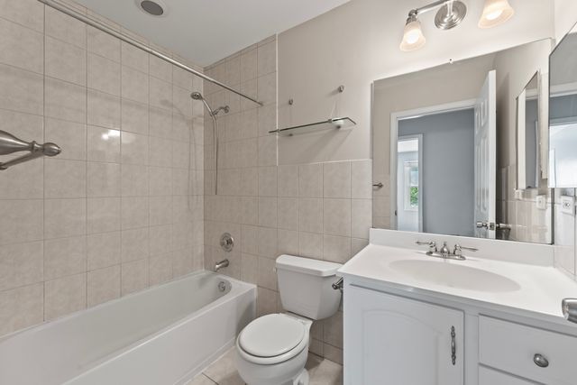 2158 Countryside Circle, Naperville, IL 60565