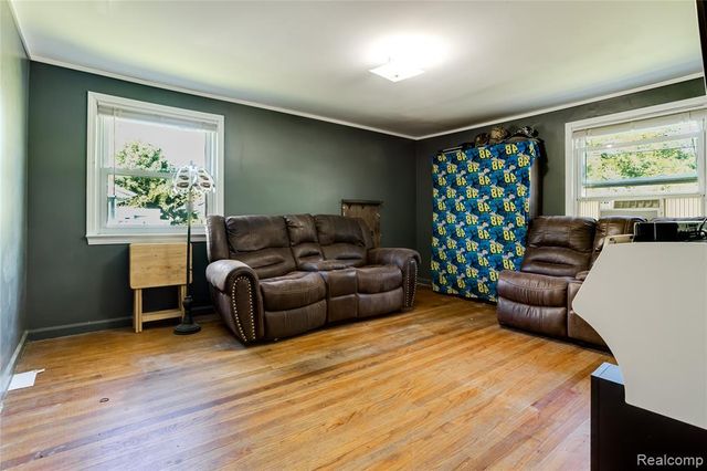 1319 Minnie Street, Port Huron, MI 48060