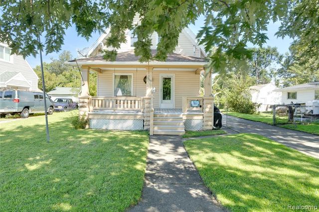 1319 Minnie Street, Port Huron, MI 48060