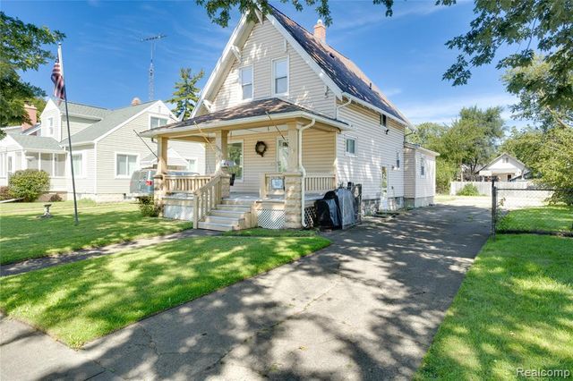 1319 Minnie Street, Port Huron, MI 48060