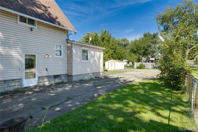 1319 Minnie Street, Port Huron, MI 48060