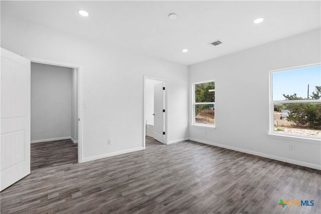 1234 Clearcreek Drive, Canyon Lake, TX 78133