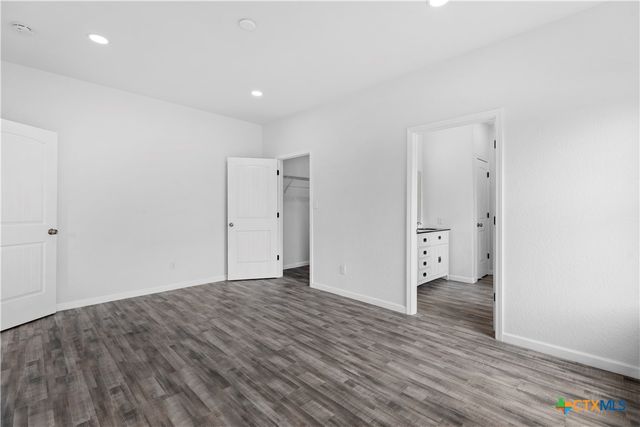 1234 Clearcreek Drive, Canyon Lake, TX 78133