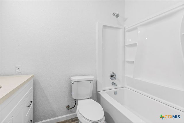 1234 Clearcreek Drive, Canyon Lake, TX 78133