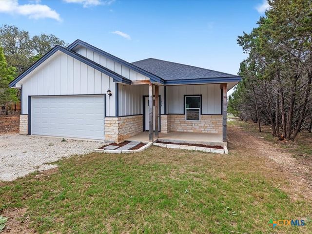 1234 Clearcreek Drive, Canyon Lake, TX 78133