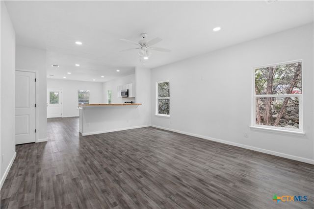 1234 Clearcreek Drive, Canyon Lake, TX 78133