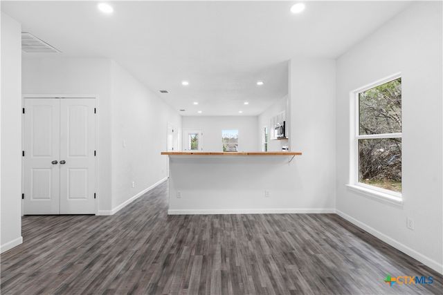 1234 Clearcreek Drive, Canyon Lake, TX 78133