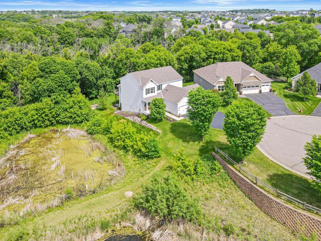 2215 Lake Circle, Victoria, MN 55386