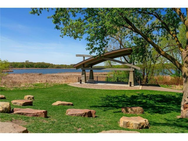 2215 Lake Circle, Victoria, MN 55386