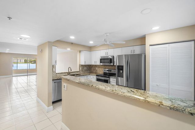 14096 Huntington Pointe Drive 106, Delray Beach, FL 33484