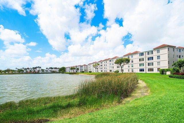 14096 Huntington Pointe Drive 106, Delray Beach, FL 33484