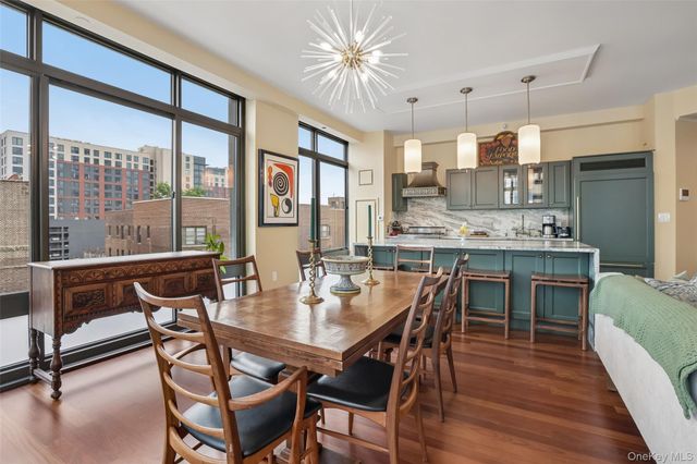 25 City Place 6C, White Plains, NY 10601