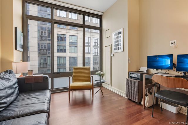 25 City Place 6C, White Plains, NY 10601