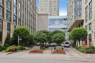 25 City Place 6C, White Plains, NY 10601