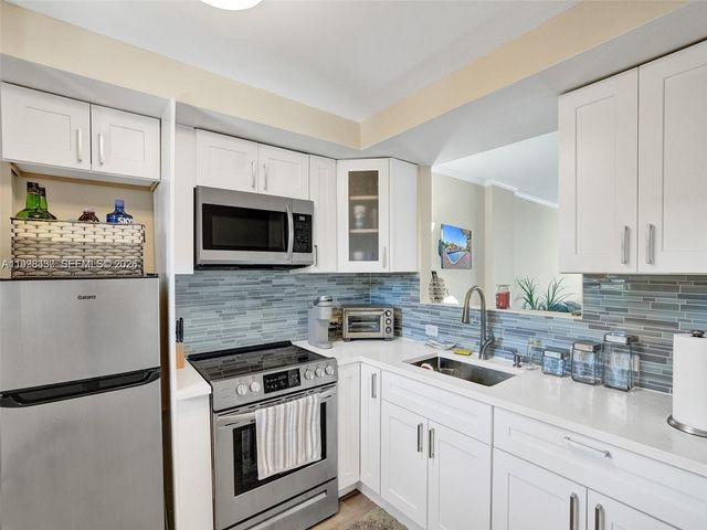 1777 SE 15th St 217, Fort Lauderdale, FL 33316