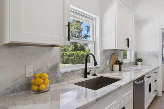 5327 RUNDLE ROAD, Orlando, FL 32810