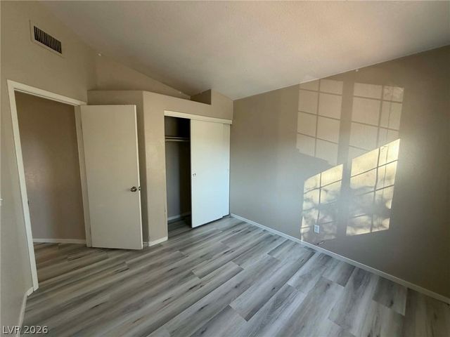 2769 Desert Stream Court, Las Vegas, NV 89156