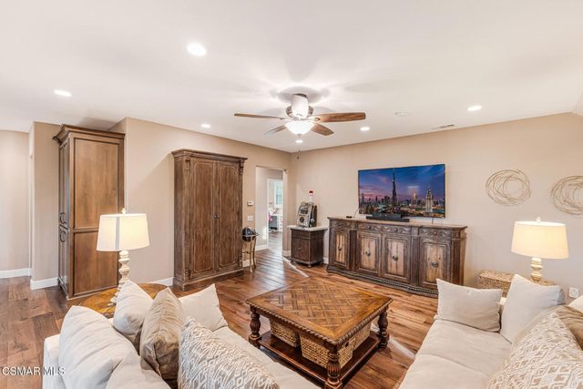 13737 Elkton Court, Moorpark, CA 93021