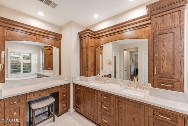 13737 Elkton Court, Moorpark, CA 93021