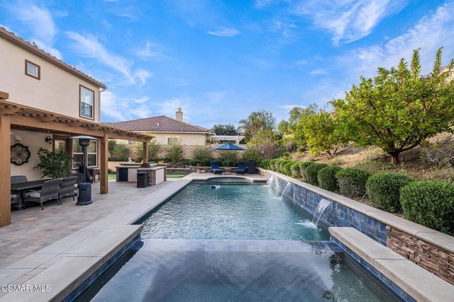 13737 Elkton Court, Moorpark, CA 93021