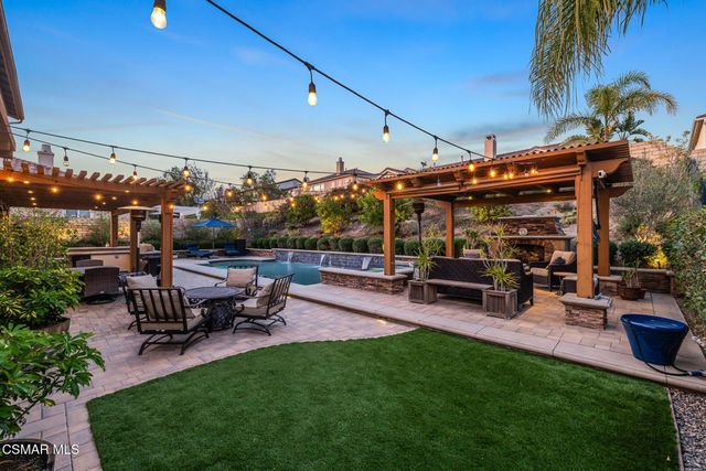 13737 Elkton Court, Moorpark, CA 93021