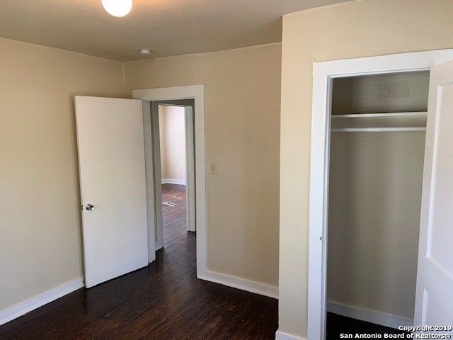 515 LINCOLNSHIRE DR, San Antonio, TX 78220