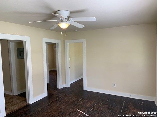 515 LINCOLNSHIRE DR, San Antonio, TX 78220