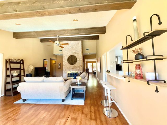 3915 Pleasant Valley Drive, Missouri City, TX 77459